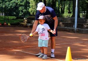 Uczestnik wakacyjnej szkółki tenisa ziemnego, autor: Wiesław Stręk
